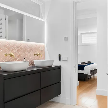 Del Ref #117 Villa Marbella