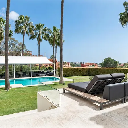 Del Ref #117 Villa